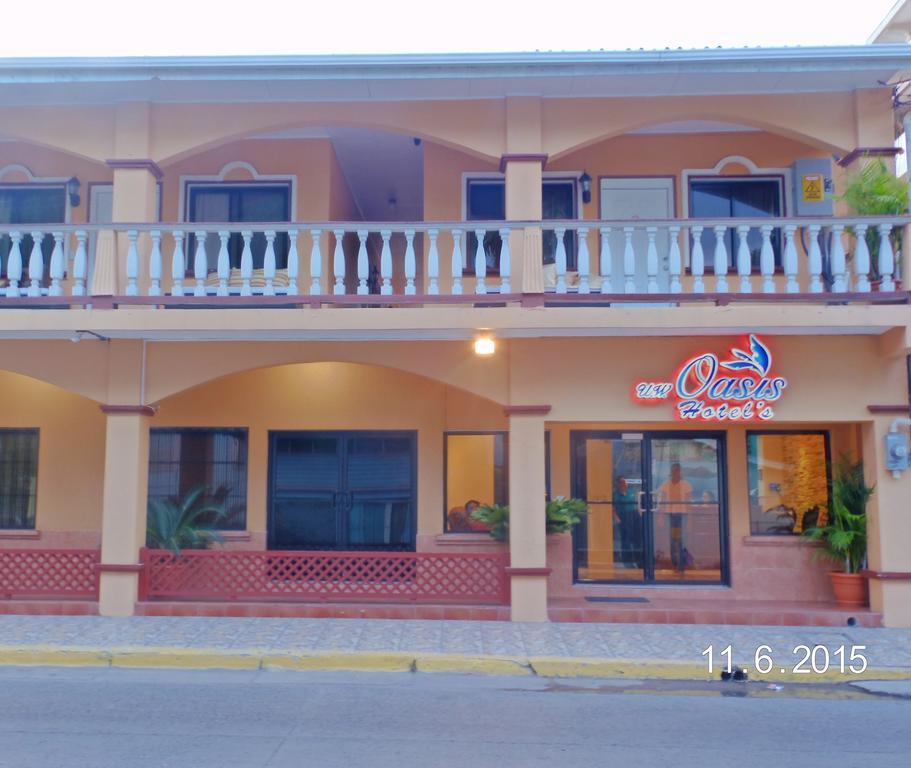 לה סייבה Uw Oasis Hotel מראה חיצוני תמונה